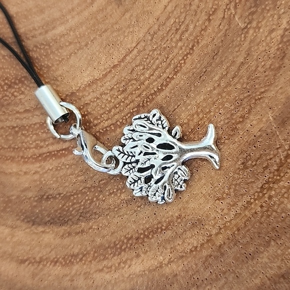 CELLPHONE ACCESSORIES/ NWOT - Picture 3 of 8